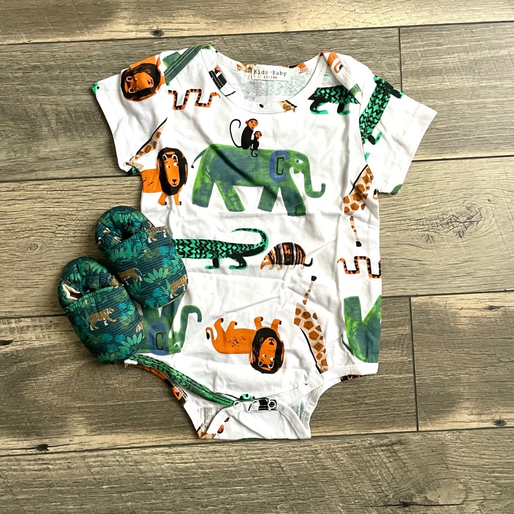 *BRAND NEW* Jungle Animal Print Romper WITH shoes.